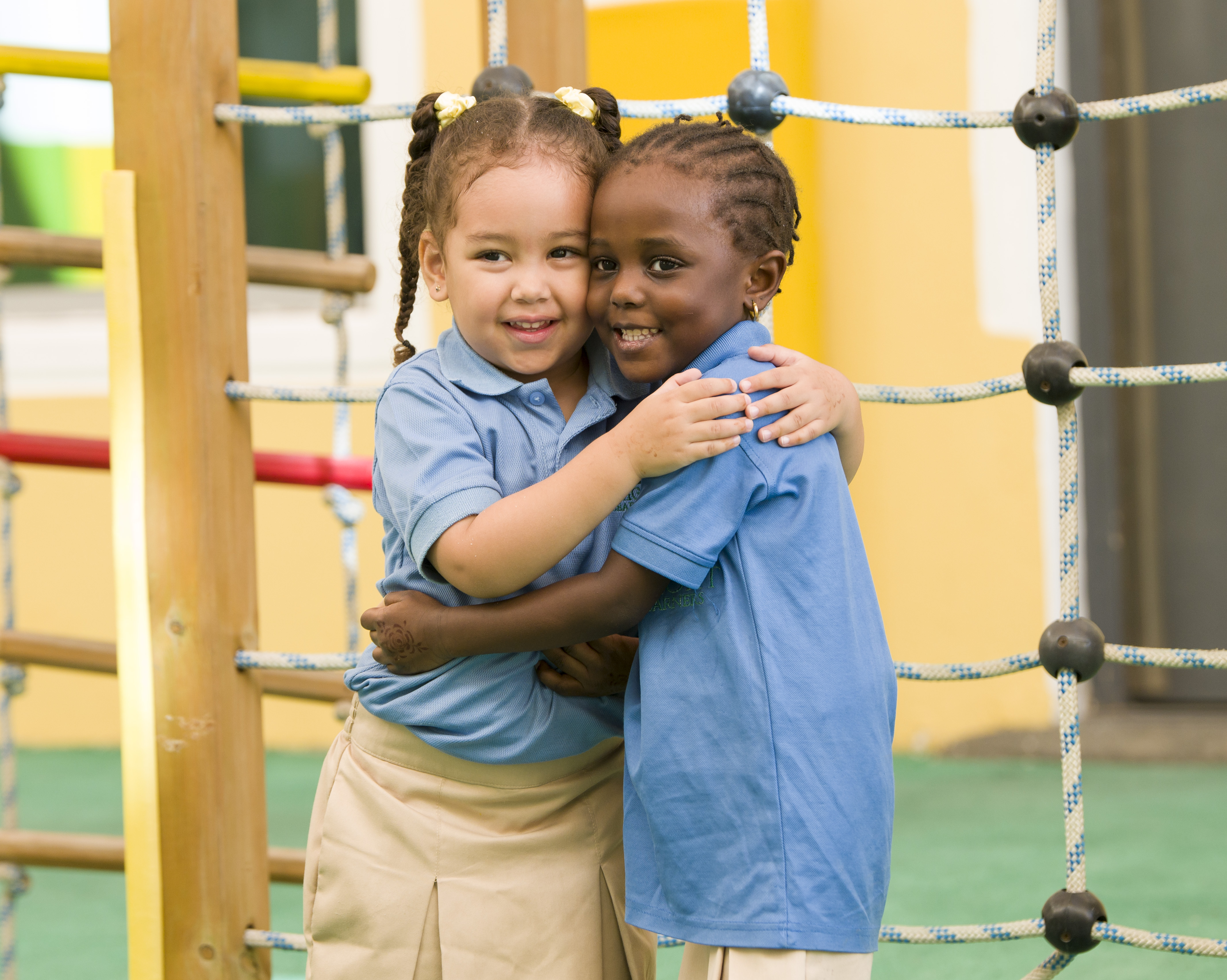 American Curriculum vs. British Curriculum: Which is the Right Fit for Your Child in the UAE?